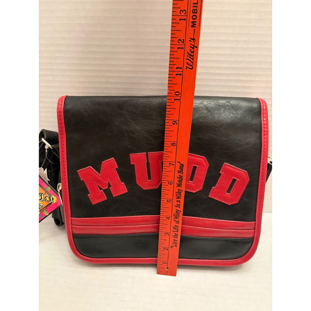 Mudd Bagz Vintage Crossbody Messenger Bag Black Red Faux Leather NWT - Picture 2 of 11